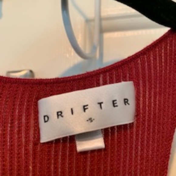 Red Ribbed Racer Back Tank - Picture 2 of 4